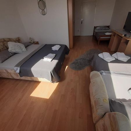 Pansion Brod Bed & Breakfast Bagian luar foto